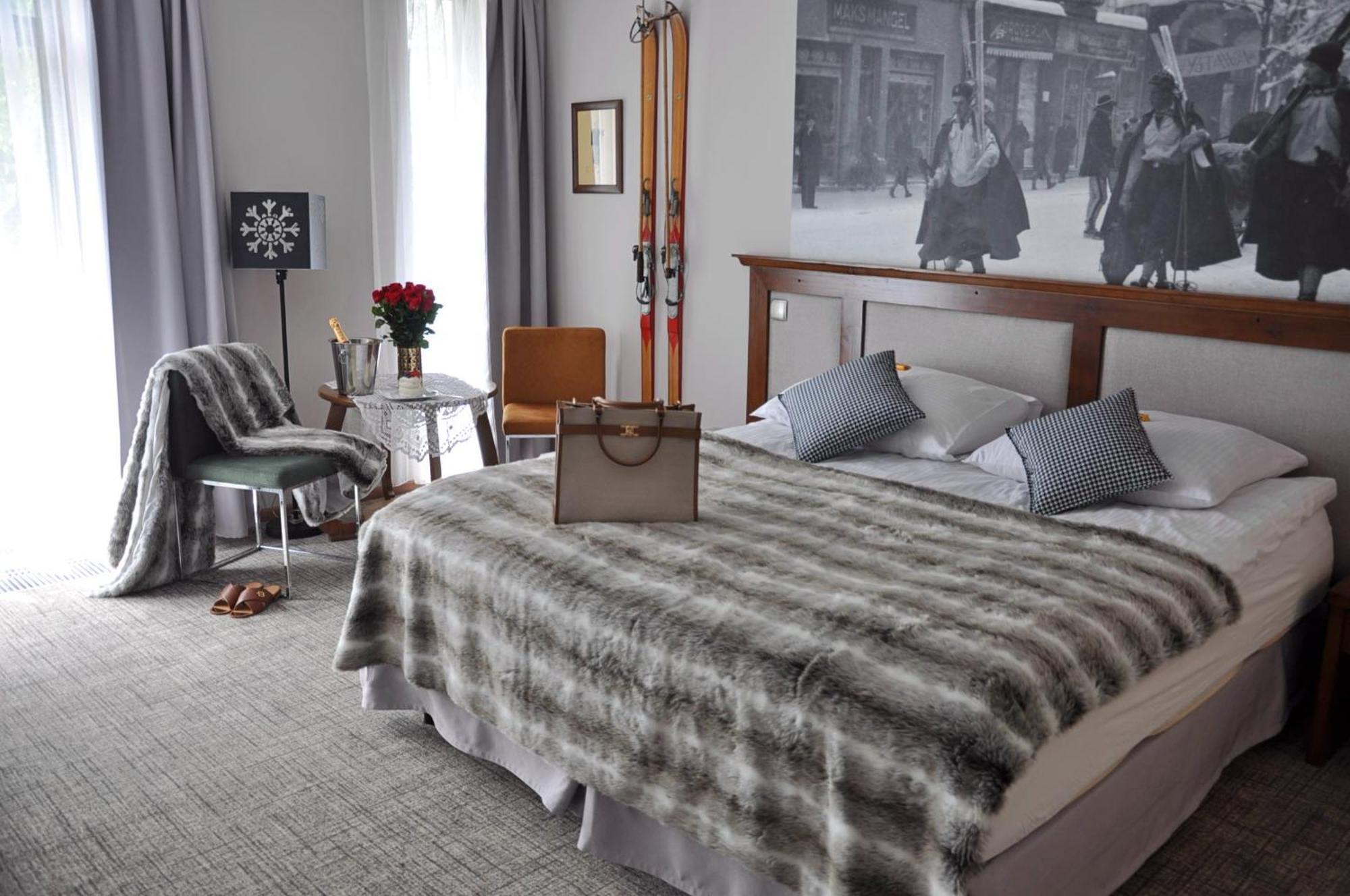 Aparthotel Krupowki 25 *
